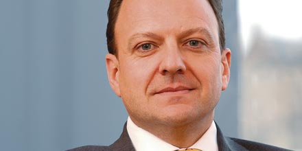 BlackRock's bond chief steps down as Bolton named CIO
