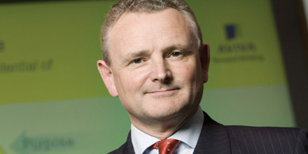 Aviva considers £1bn sale of US business