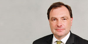 Peter Hicks leaves Fidelity as it embarks on strategic shake-up