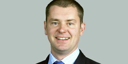 Aviva’s Murphy says F&C offer is low and tips rival bids