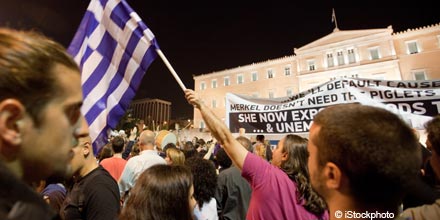S&P puts stricken Greece in selective default
