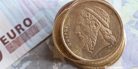 Euro crisis leaves retirees scrabbling for pension income