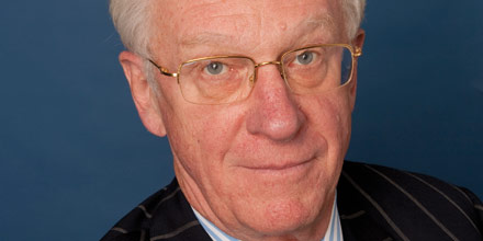 Romney win biggest risk to gold bulls, says AAA-rated star