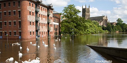 Flood pact between insurers and government in danger