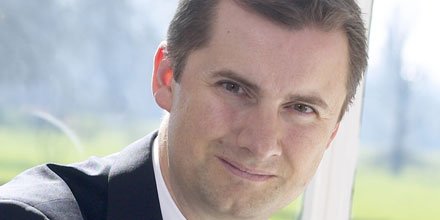 Invesco Perpetual restructures sales team for wealth push