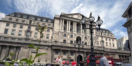 Bank of England pledges extra funds to counter Brexit fears