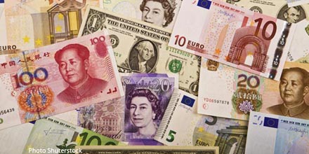 What currency should i invest in