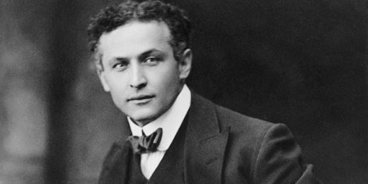 Taxman shuts £135m 'Houdini' banker bonus scheme